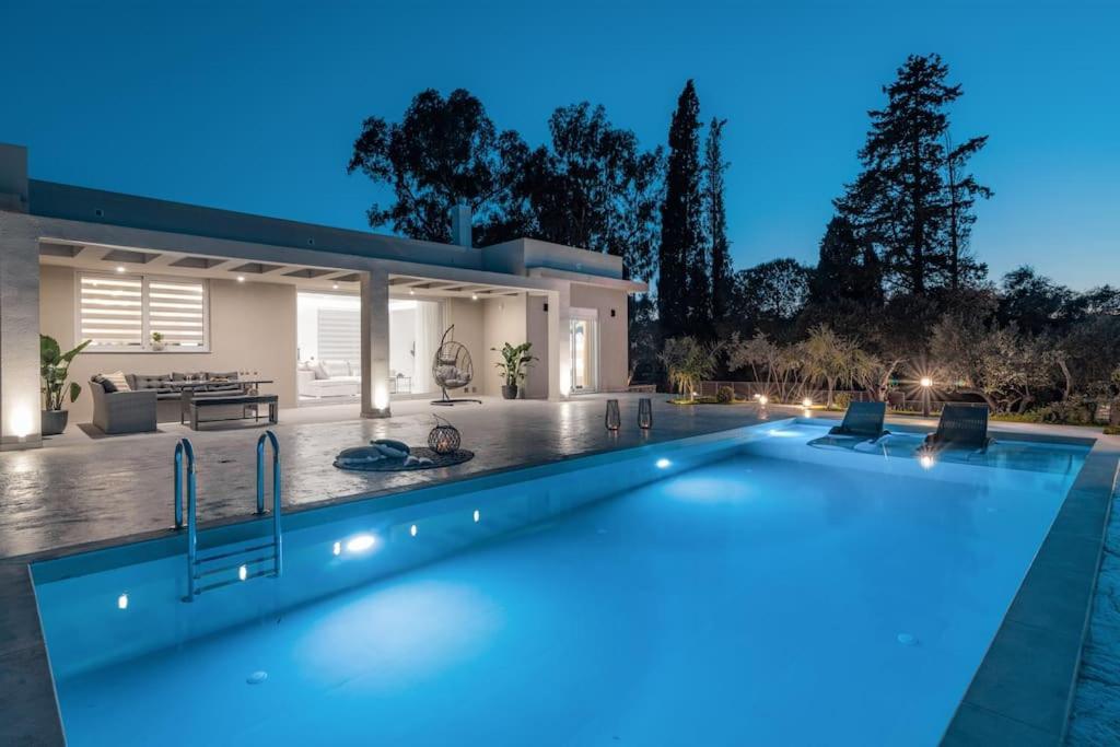 Melissia Luxury Villa Kalamákion Dış mekan fotoğraf